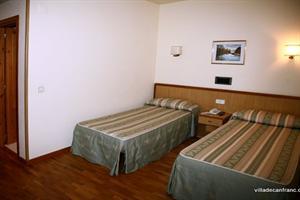 Hotel De 3*